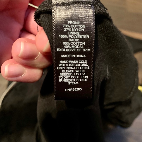 Black lace tank with bead embellishments - Picture 6 of 7